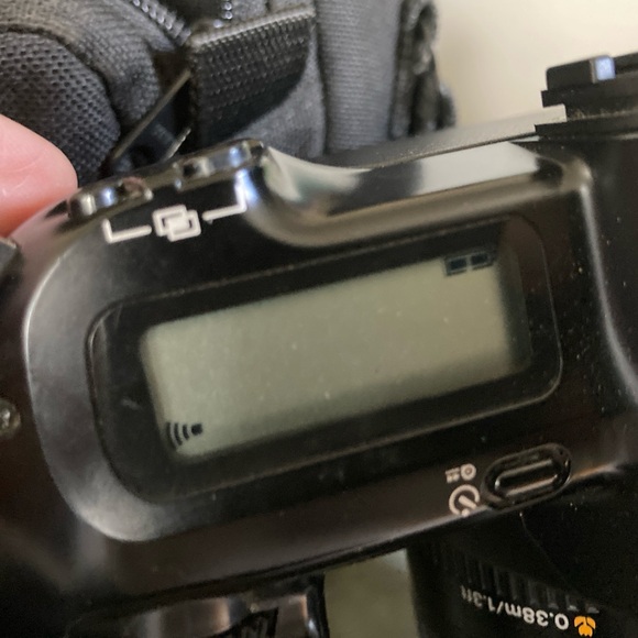 Canon EOS Rebel 35 mm camera (1993) - Picture 8 of 14